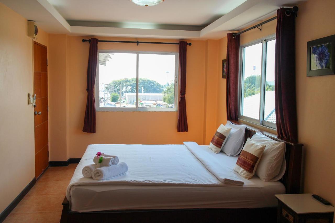 Spa Guest House Haat Jomtien Eksteriør bilde