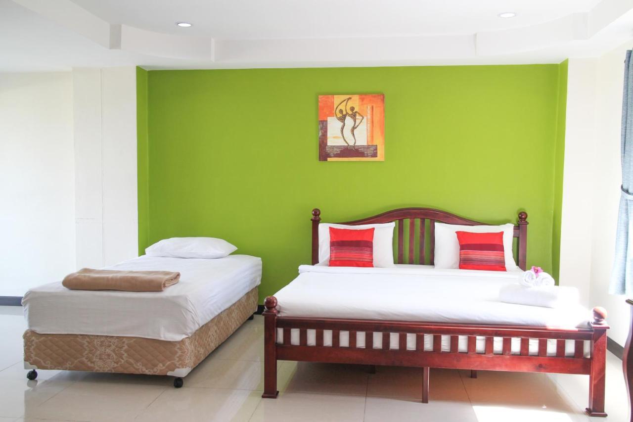 Spa Guest House Haat Jomtien Eksteriør bilde
