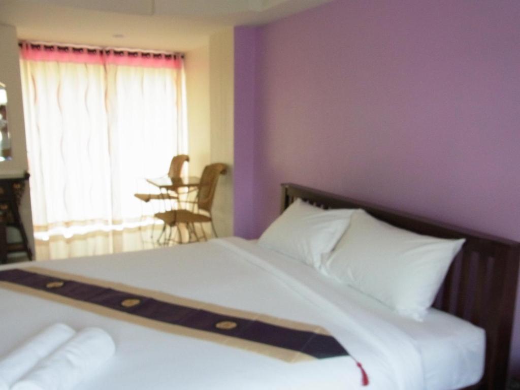 Spa Guest House Haat Jomtien Rom bilde