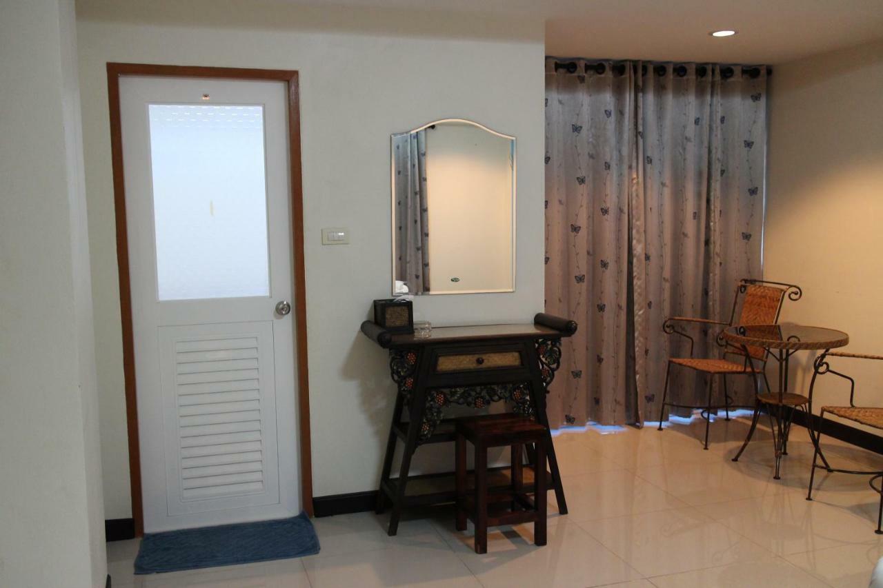 Spa Guest House Haat Jomtien Eksteriør bilde